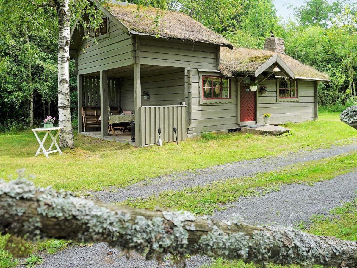 5 Person Holiday Home In Tingsryd Eksteriør bilde